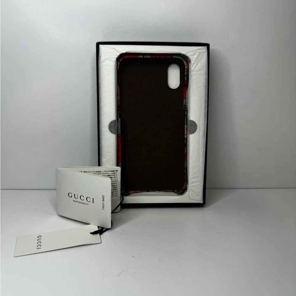 GUCCI Limited Ed Strawberry Supreme Smart/iPhone X/XS Case